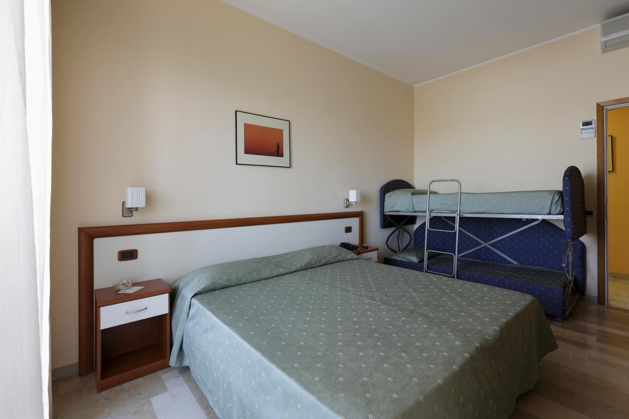 Hotel Continental Фано Номер фото