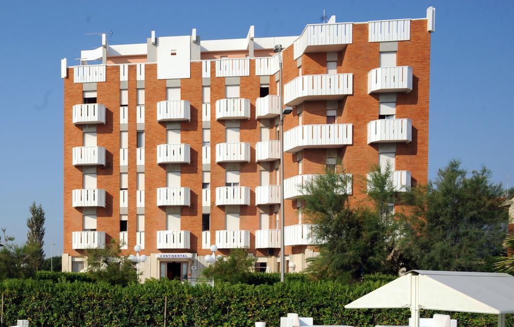 Hotel Continental Фано Экстерьер фото